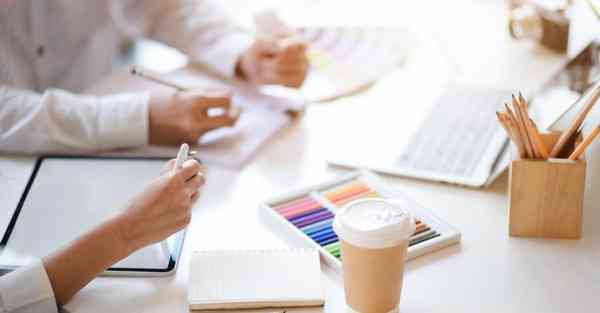 1200改写成以千米为单位的小数,一辆汽车每行驶1千米路程需耗油