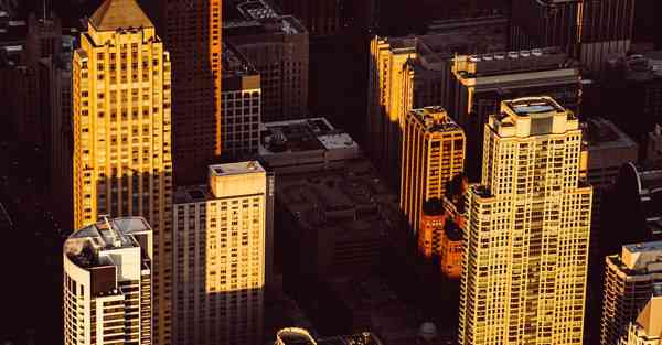 改写成以0.001为计数单位的小数,一个循环小数,保留一位小数后是2.7