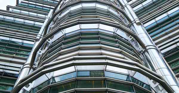 14781.8改写成以万作单位的数是,4790000改写成以万为单位的数