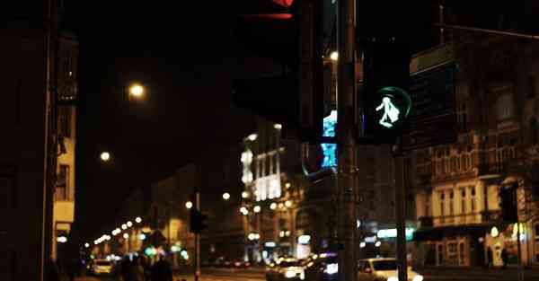 word2007改写和输入的切换,word变成了英文怎么变回中文